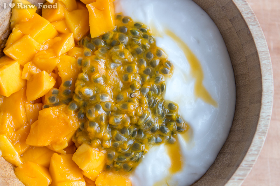 mango + żołta marakuja + jogurt kokosowy