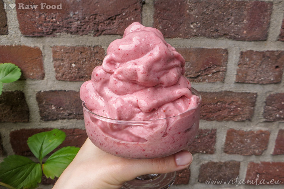 lody bananowo-malinowe